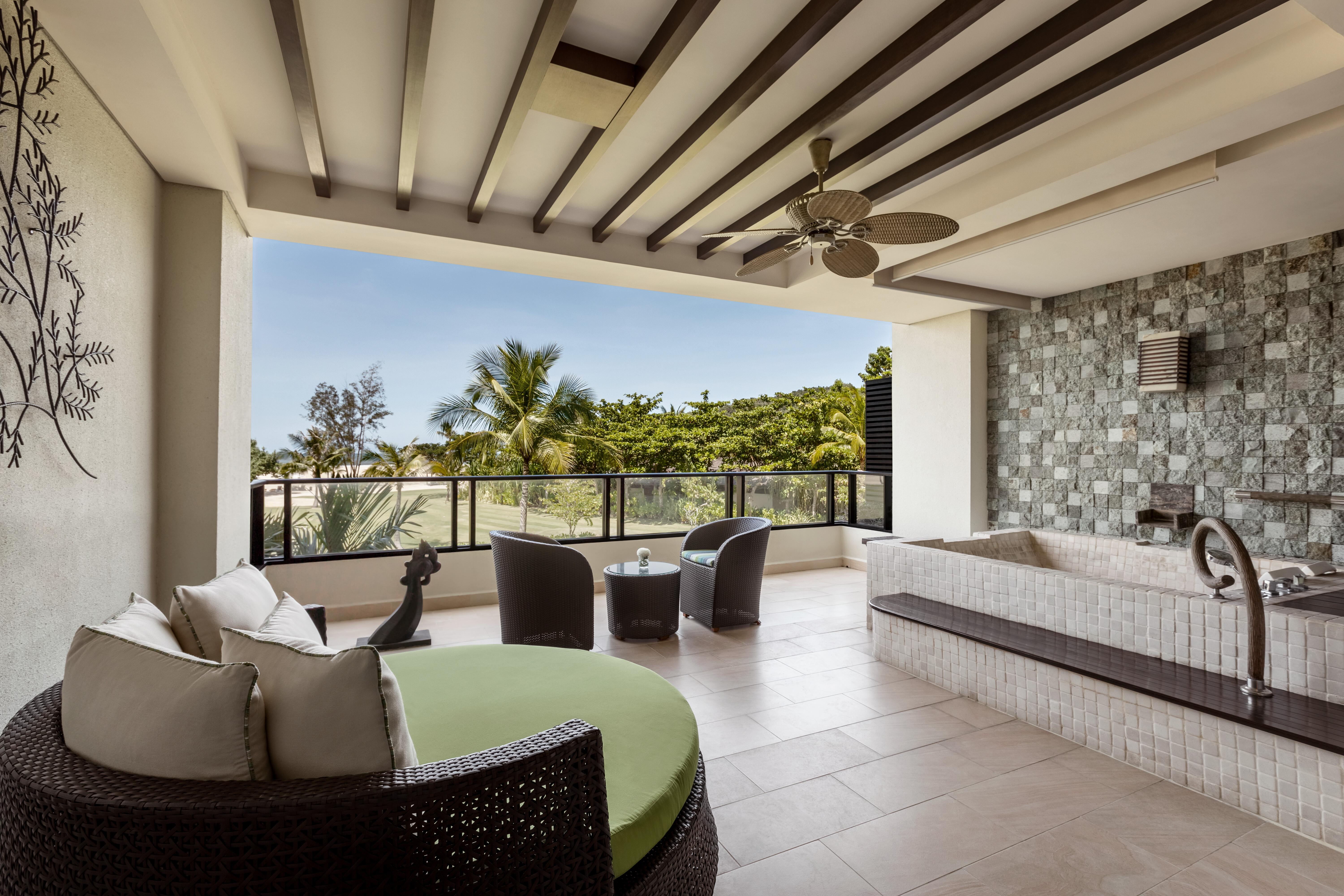 منتجع وسبا شانغريلا - لا راسا ريا كوتا كينابالو المظهر الخارجي الصورة The Terrace at The Westin Maldives