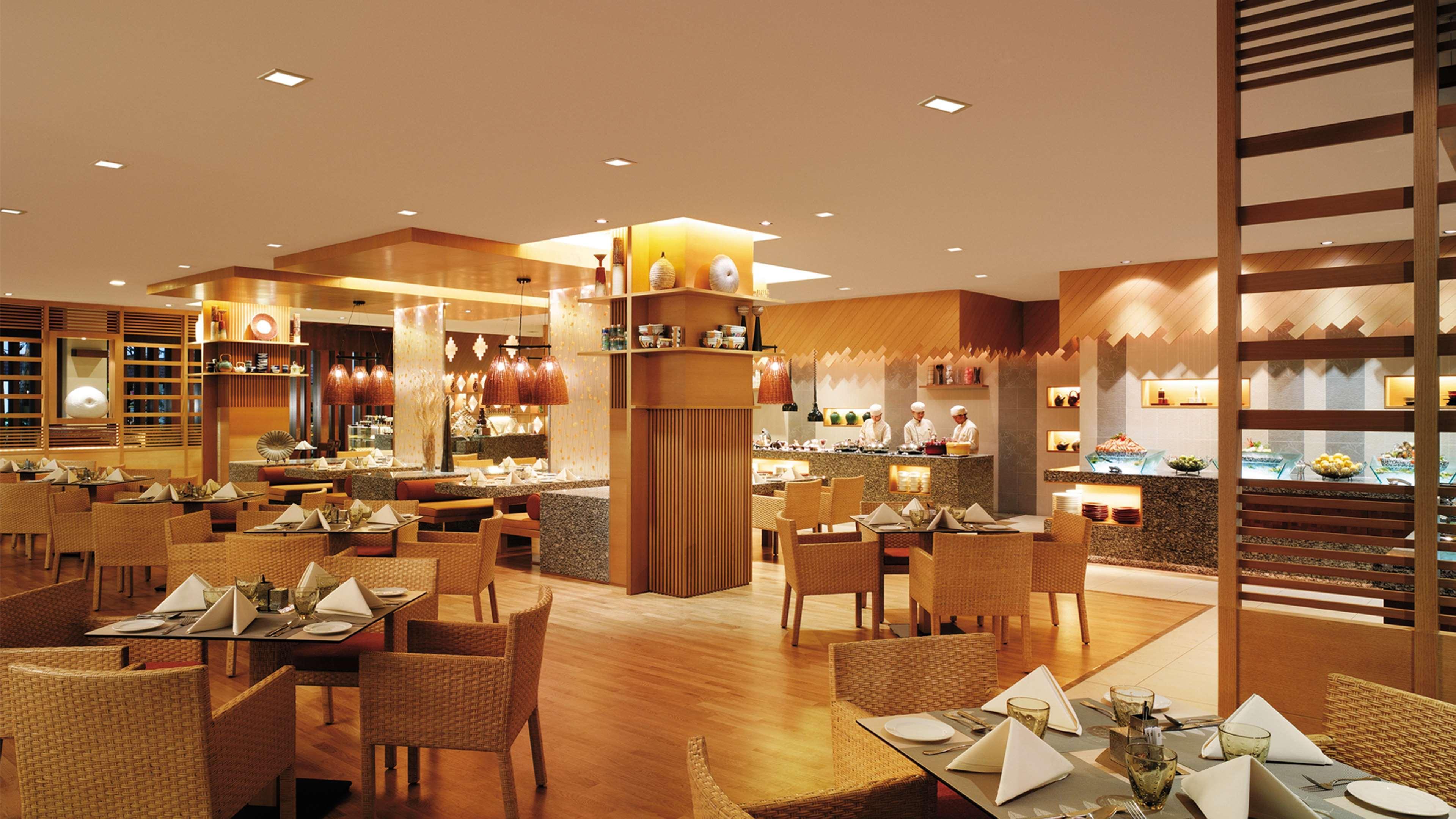 منتجع وسبا شانغريلا - لا راسا ريا كوتا كينابالو المظهر الخارجي الصورة The restaurant