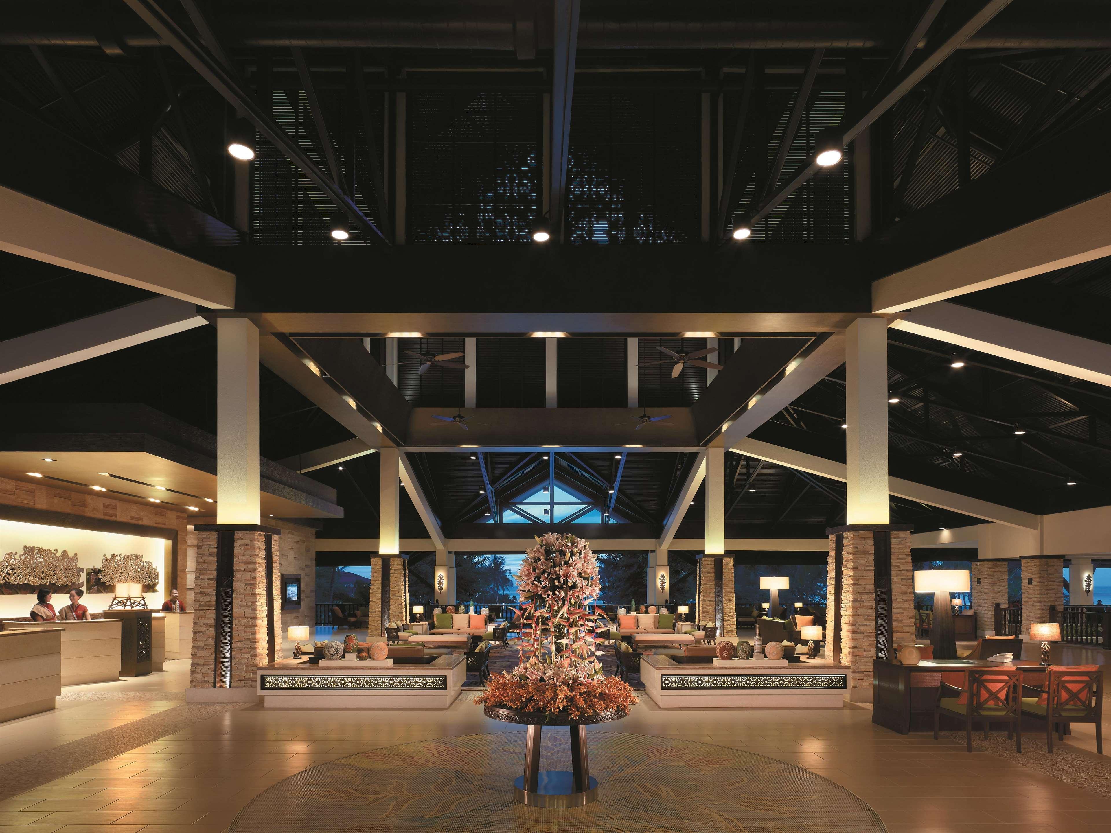 منتجع وسبا شانغريلا - لا راسا ريا كوتا كينابالو المظهر الخارجي الصورة The lobby of the hotel